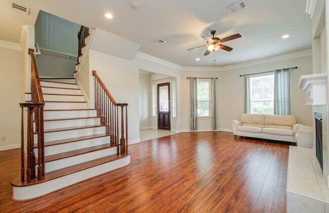 Foto del edificio - 10205 Brooktree Dr