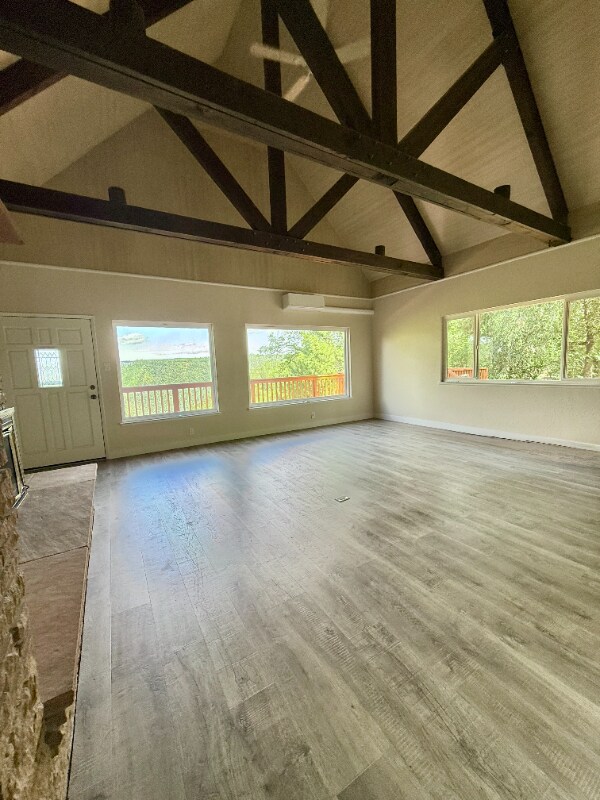 Foto del edificio - 21540 River Pine Ct