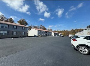 Building Photo - 247 Hwy 1223