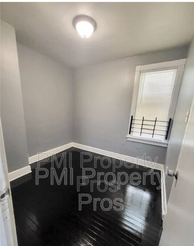 Foto del edificio - 3243 N 21st St