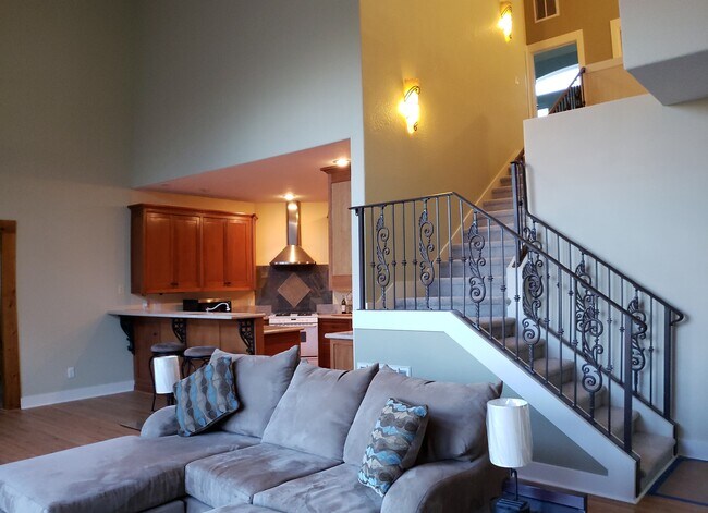 Staircase - 729 Walker Ave