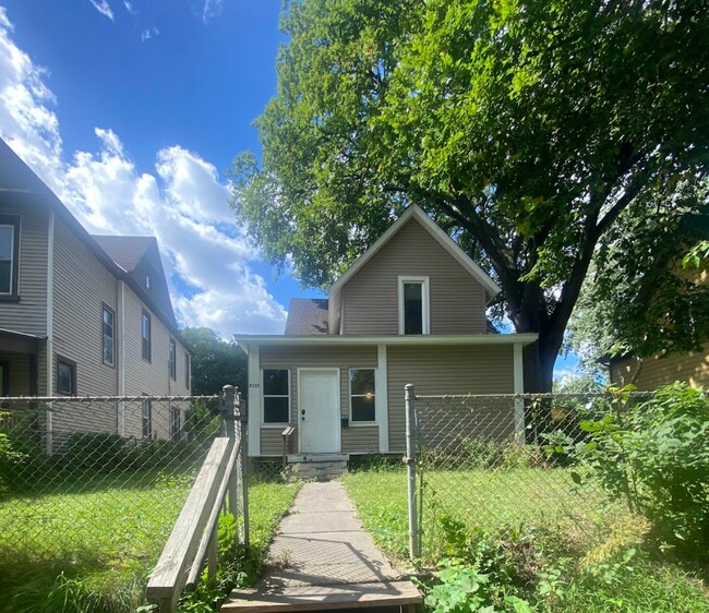 Foto del edificio - 2117 N Ilion Ave