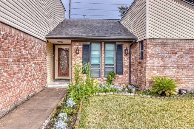 Building Photo - 22438 Coriander Dr
