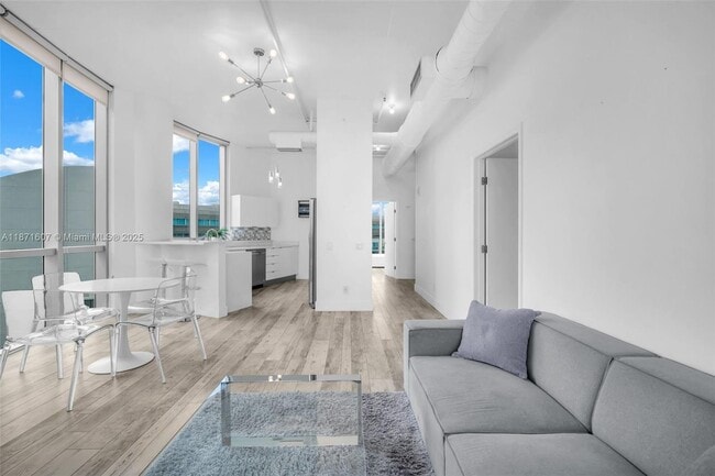 Building Photo - 3029 NE 188th St