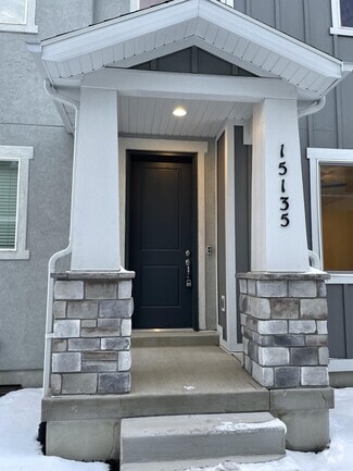 Building Photo - 15135 S Reins Way