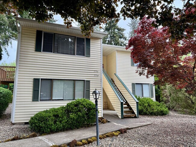 Foto del edificio - DT Beaverton-Old Town Super Private 2 Bedr...