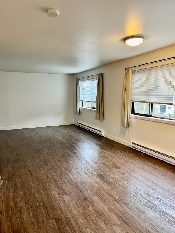 Photo - 1419 2nd Ave W Apartment