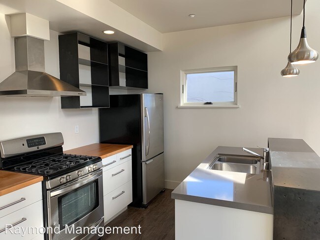 Foto del edificio - 3401-3409 Broadway