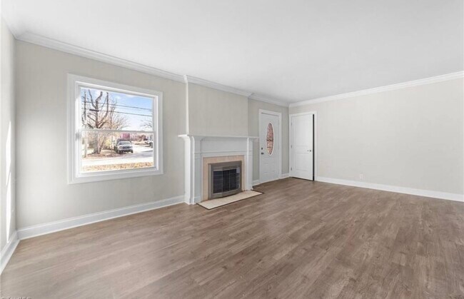 Building Photo - 607 Sykes Ave