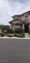 Building Photo - 10203 Radcliffe Peak Ave