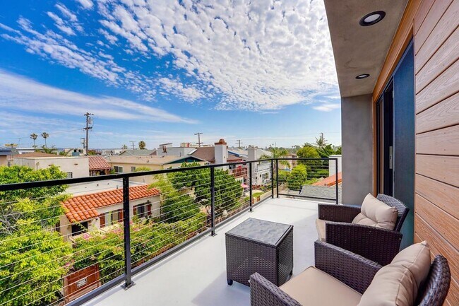 Foto del edificio - 827 Island Ct