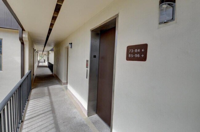 Foto del edificio - 96  Capri B   Delray Beach Fl 33484