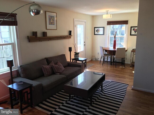 Foto del edificio - 2247 Arlington Terrace