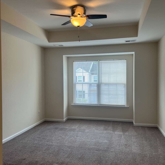 Foto del edificio - 78 Plumgrass St