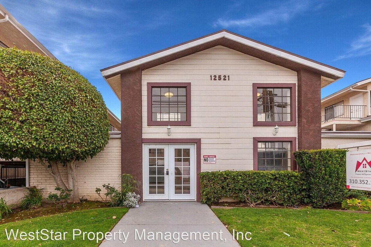 Primary Photo - 12521 Grevillea Ave
