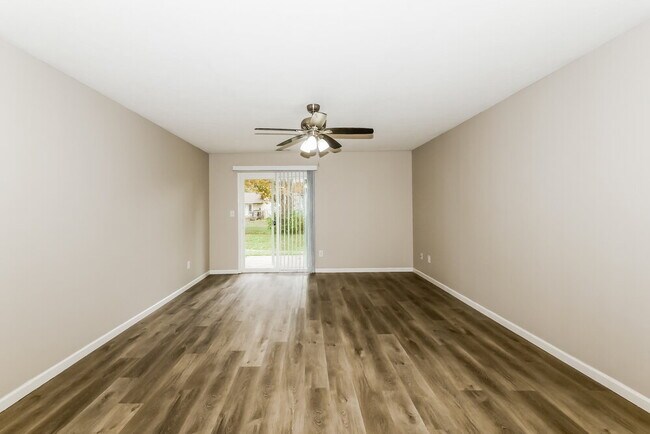 Foto del edificio - 117 Hilltop Farms Blvd