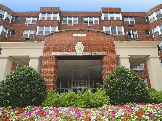 Foto del edificio - 2500 Q St NW
