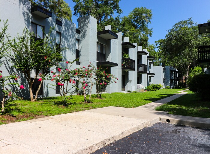 Foto del edificio - Adorable 2/2 in Concordia