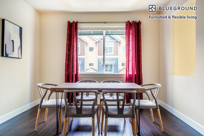 Foto del edificio - 10461 NE Avery Way