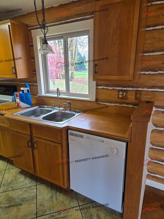 Building Photo - STATUS: *PENDING APPLICATION*| R66C | $1395 + $200 flat rate utility surcharge W/S/E