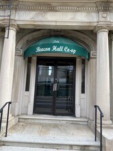 Building Photo - 36 Echo Ave