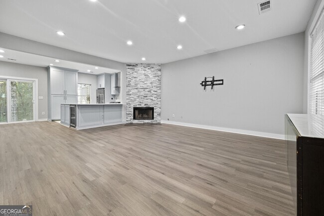 Building Photo - 4645 Valais Ct