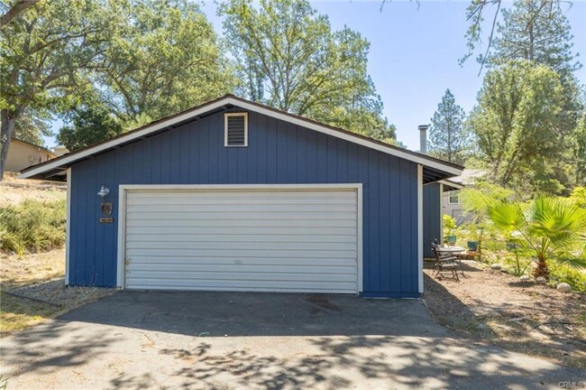 Foto del edificio - 48220 White Oak Dr