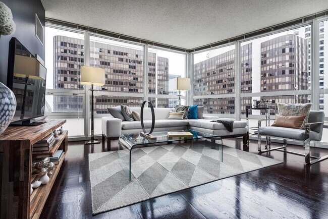 Foto del edificio - 340 E Grand Ave