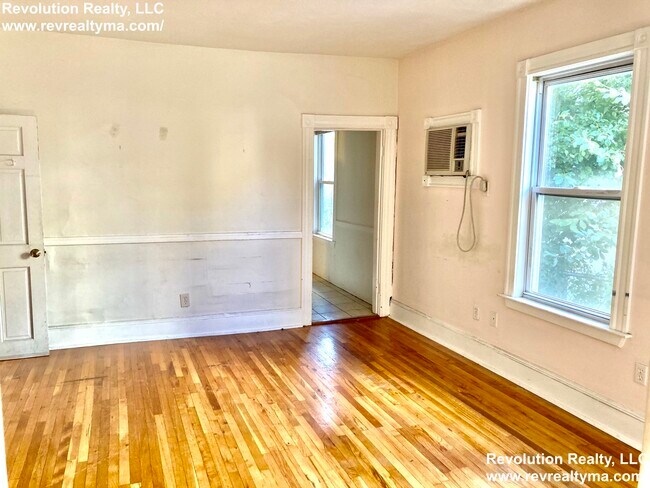 Building Photo - 121 Richdale Ave