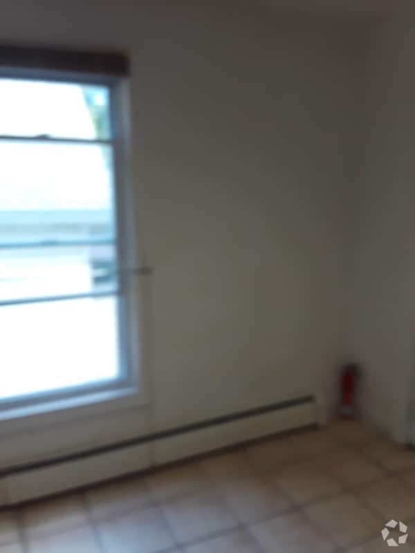 Building Photo - 175 Chestnut St