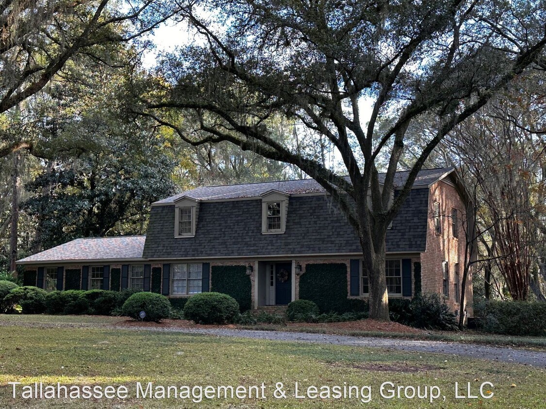 Primary Photo - 5 br, 3.5 bath House - 819 Lake Ridge Drive