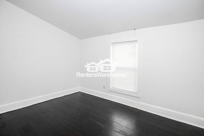 Foto del edificio - 1322 Yecker Ave