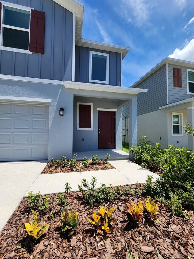 Foto del edificio - GORGEOUS 4-Bedroom Home in Lake Wales
