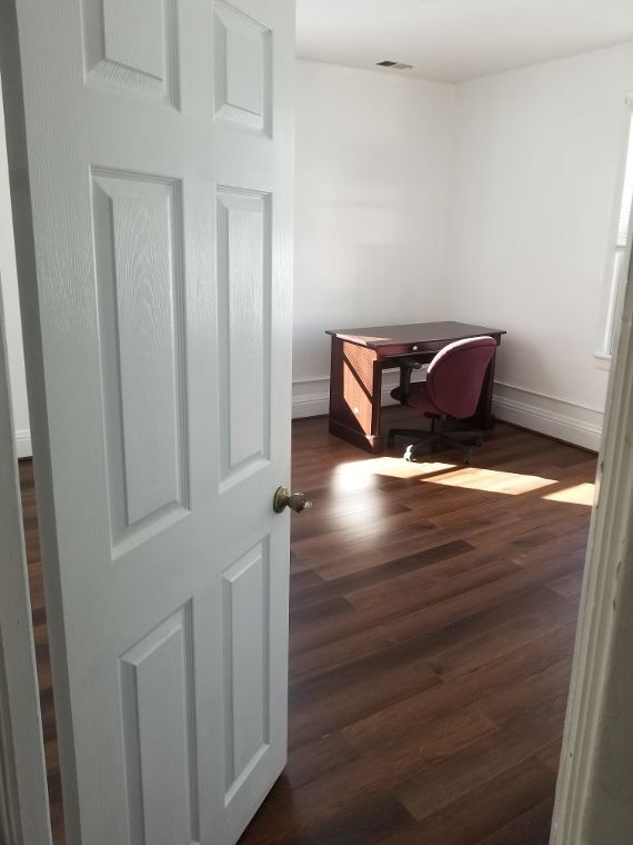 Foto del edificio - 221 Beechurst Ave