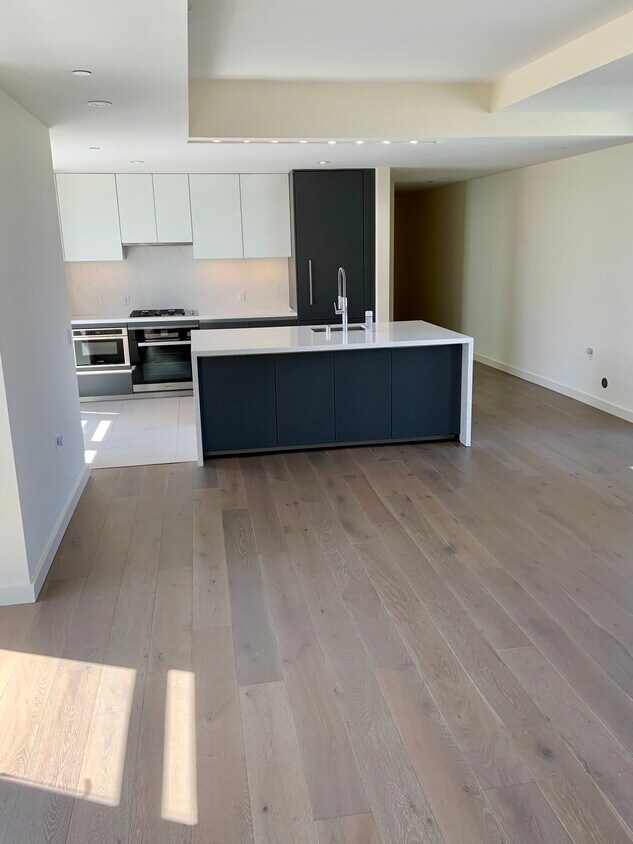 Foto principal - 1601 Larkin St