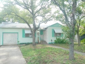 Building Photo - 4322 Fir St