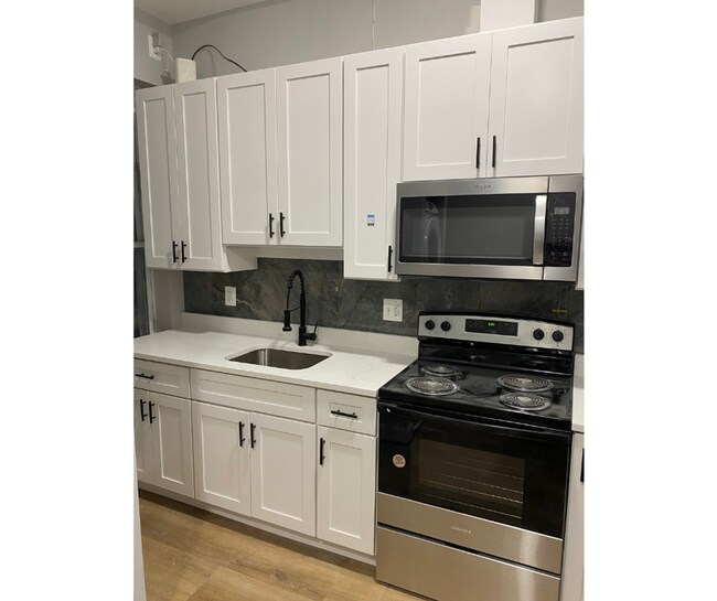 Foto del edificio - 2326 McCulloh St