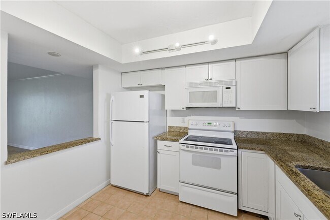 Foto del edificio - 28161 Pine Haven Way