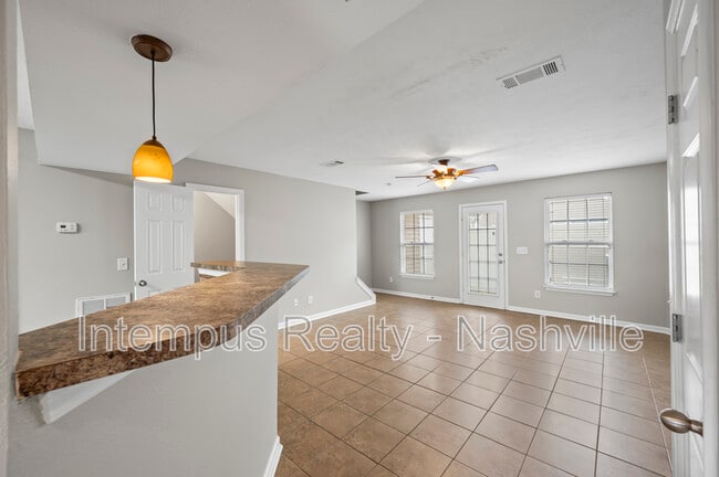 Foto del edificio - 3019 Burnt Pine Dr