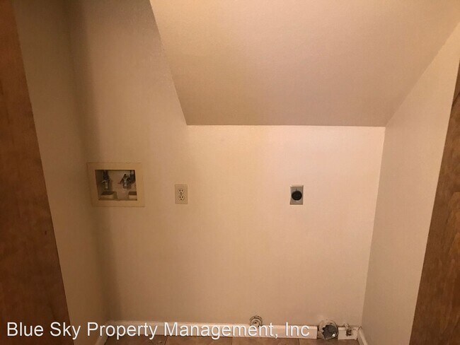 Foto del edificio - 1041 Stonegate Cove Dr