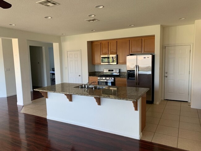 Building Photo - 11717 California Poppy Dr