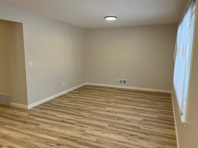 Building Photo - 277 Wolcott Ave