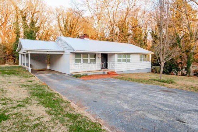 Building Photo - 110 Whitener Ave