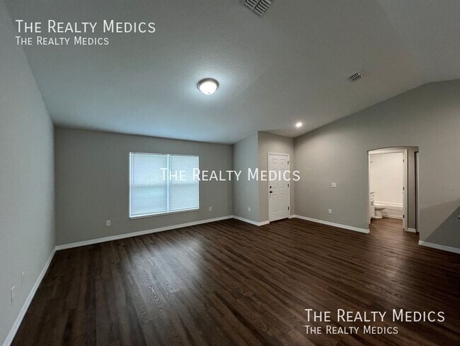 Foto del edificio - 3628 SE 134th St