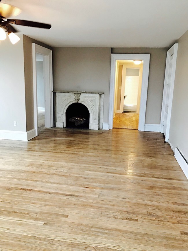Building Photo - 52 N Crystal Ave