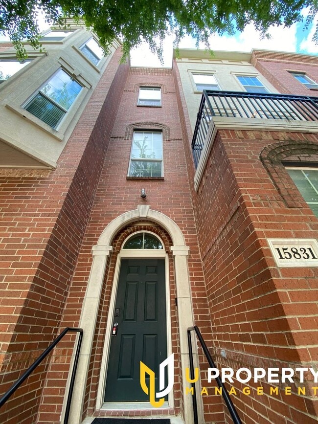 Building Photo - 15831 Breedlove Pl