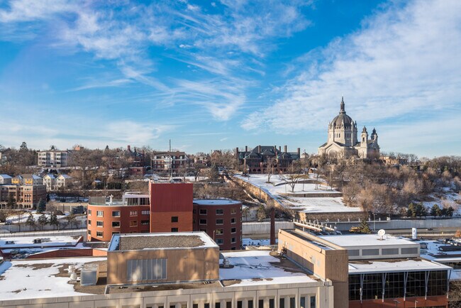 Foto del edificio - 291 7th St W