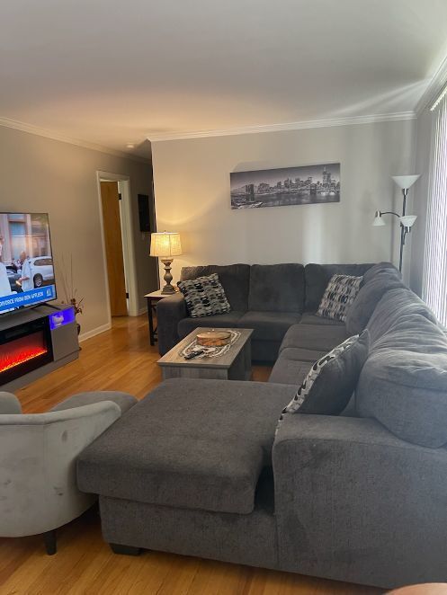 Foto del edificio - 906 Meadowlark Ln