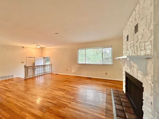 Foto del edificio - Three Bedroom Home in Walker/Standale
