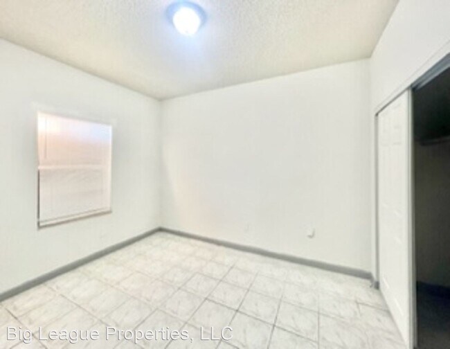 Foto del edificio - 3 br, 1 bath House - 1232 NW 8 Ave
